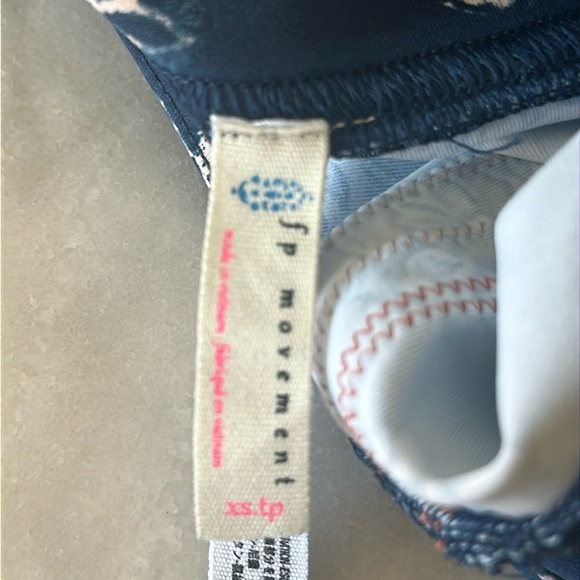 Free People Movement Freestyle Rise Leggings - Picture 5 of 16